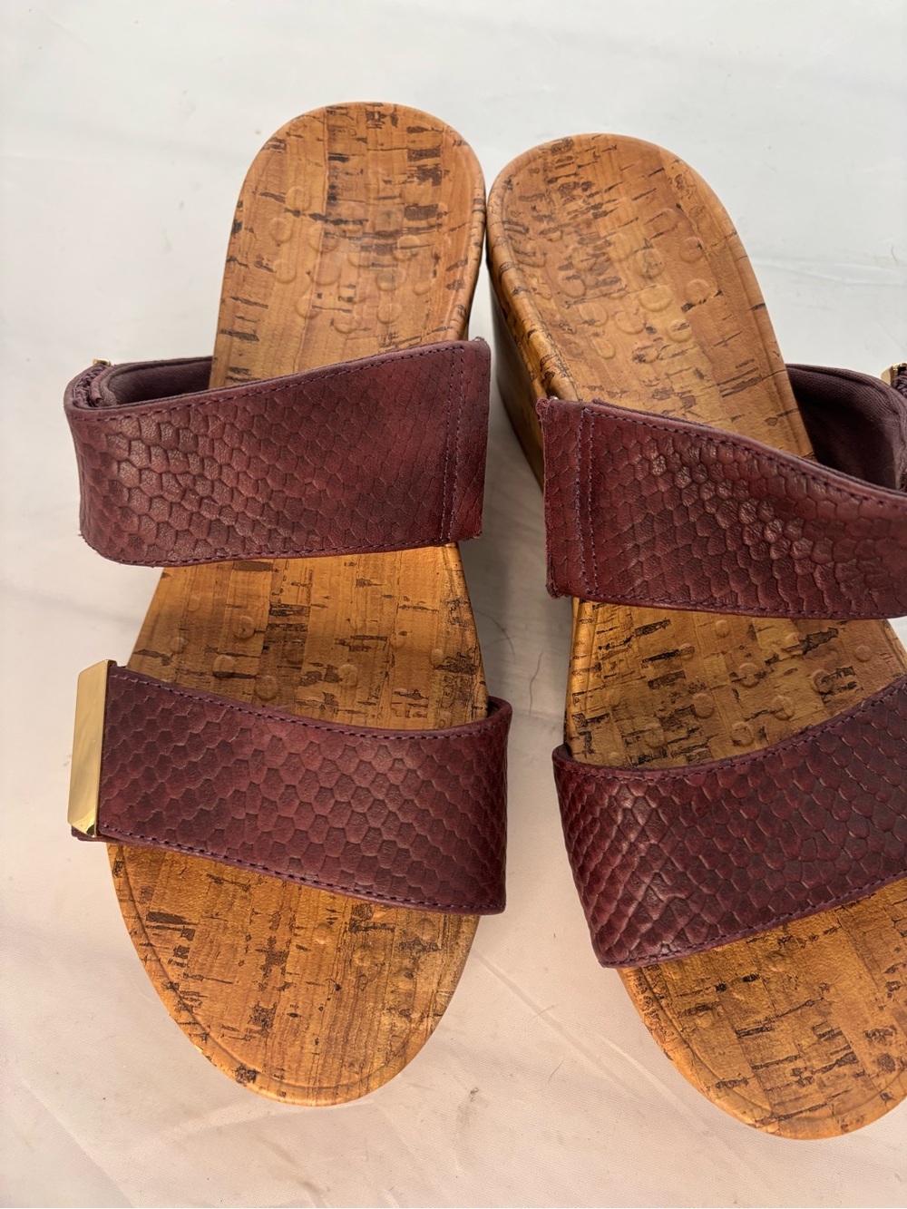 Vionic Burgundy Double-Strap cork wedges 8